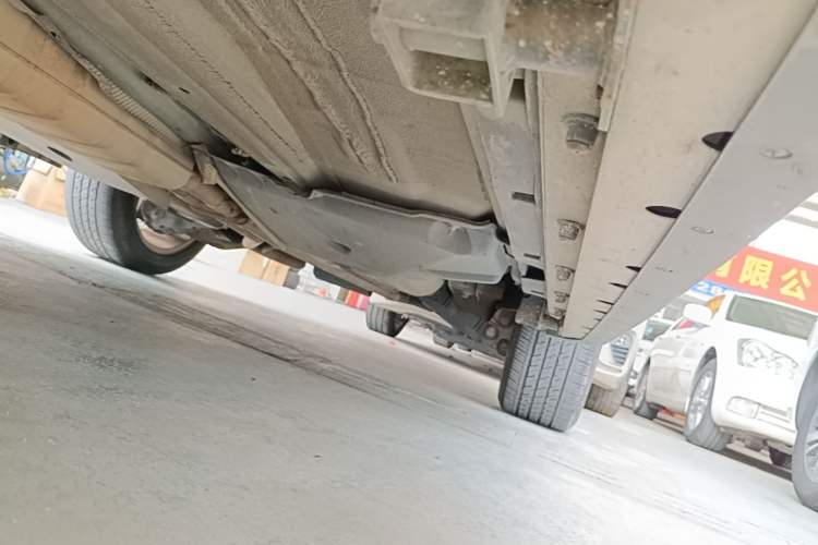 Used Land Rover Discovery Sport 2017 2.0T HSE Left Side Sill