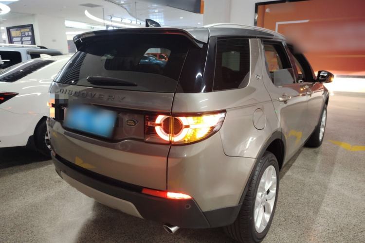 Used Land Rover Discovery Sport 2017 2.0T HSE Rear Right 45 Deg