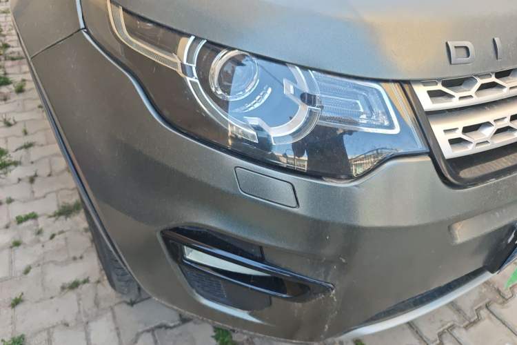 Used Land Rover Discovery Sport 2017 2.0T HSE Right Front Headlight