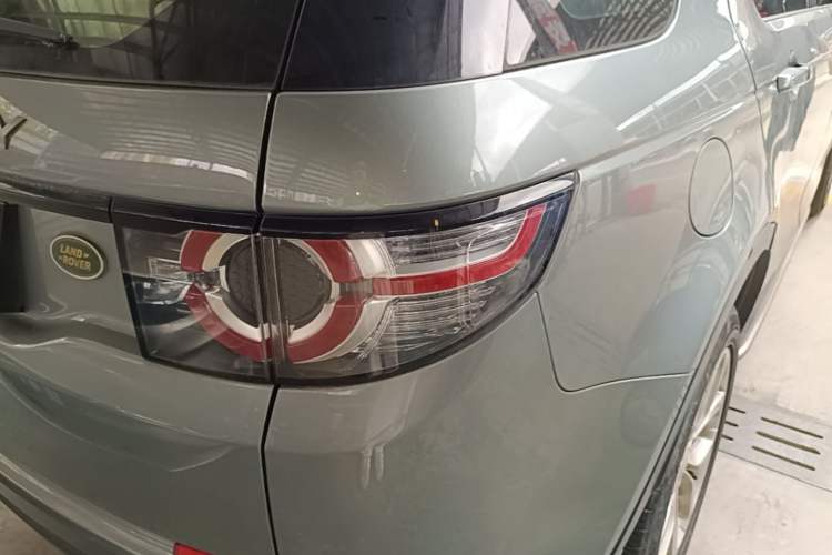 Used Land Rover Discovery Sport 2017 2.0T HSE Right Rear Taillight