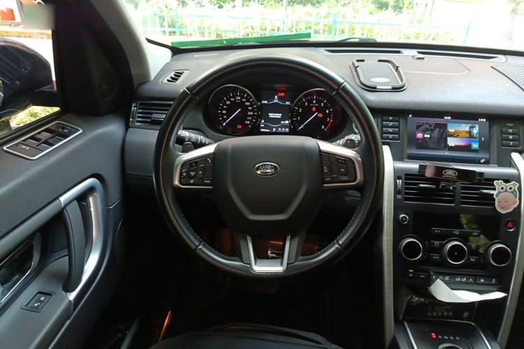 Used Land Rover Discovery Sport 2017 2.0T SE Steering Wheel