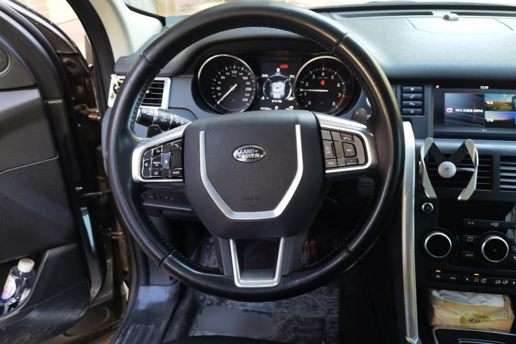 Used Land Rover Discovery Sport 2017 2.0T SE Steering Wheel