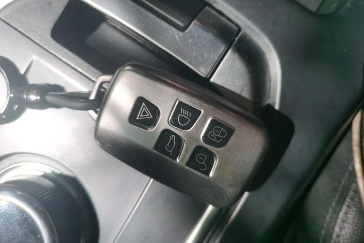 Used Land Rover Discovery Sport 2017 2.0T PURE Vehicle Key