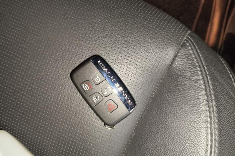 Used Land Rover Discovery Sport 2017 2.0T Cool Black Limited Edition Vehicle Key