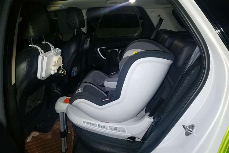 Used Land Rover Discovery Sport 2017 2.0T SE Left Rear Seat