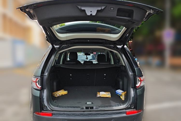 Used Land Rover Discovery Sport 2017 2.0T SE Trunk