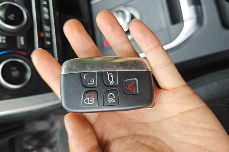 Used Land Rover Discovery Sport 2017 2.0T SE Vehicle Key