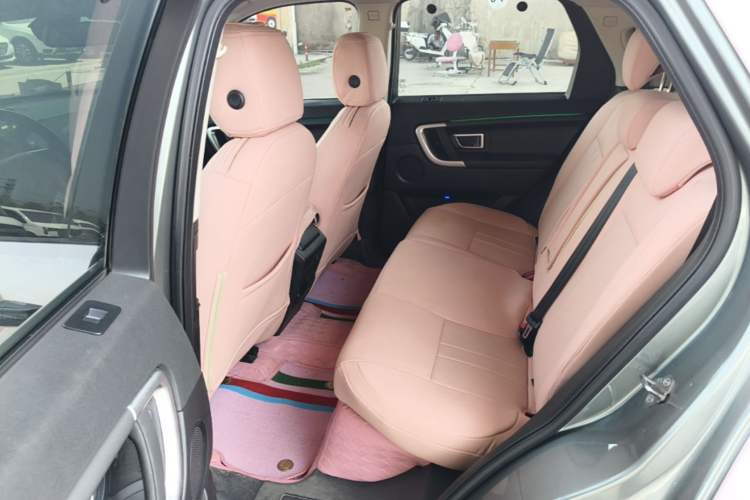 Used Land Rover Discovery Sport 2017 2.0T SE Left Rear Seat
