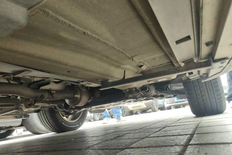 Used Land Rover Discovery Sport 2017 2.0T SE Chassis Front Right