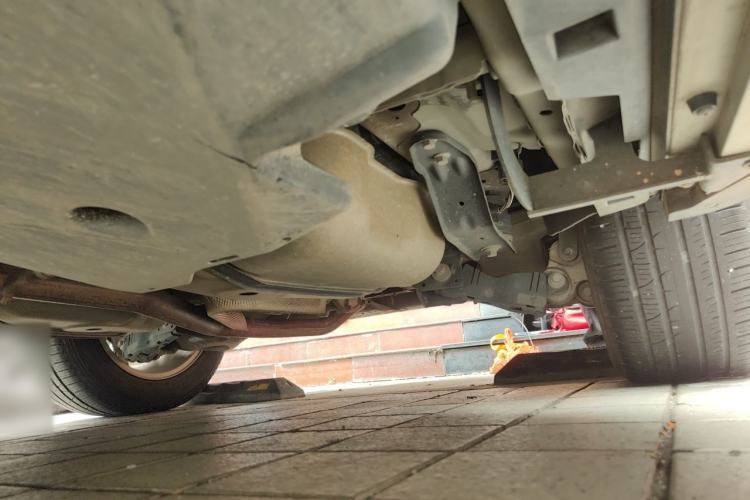 Used Land Rover Discovery Sport 2017 2.0T SE Chassis Rear Left