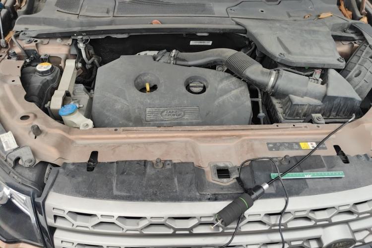 Used Land Rover Discovery Sport 2017 2.0T SE Engine Bay