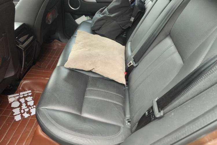 Used Land Rover Discovery Sport 2017 2.0T SE Left Rear Seat