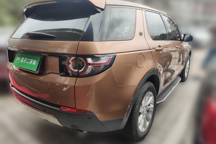 Used Land Rover Discovery Sport 2017 2.0T SE Rear Right 45 Deg