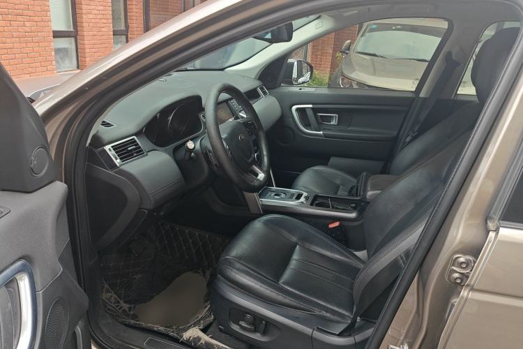 Used Land Rover Discovery Sport 2017 2.0T SE Driver Seat