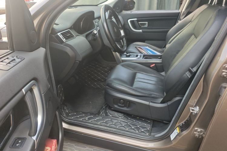 Used Land Rover Discovery Sport 2017 2.0T SE Driver Seat