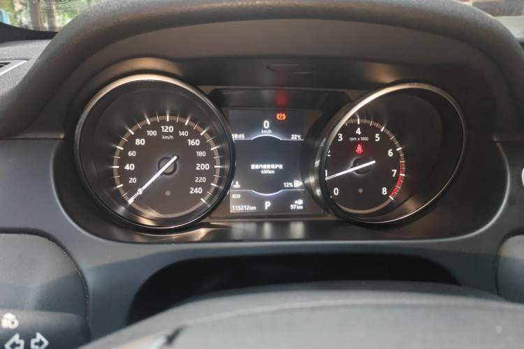 Used Land Rover Discovery Sport 2017 2.0T SE Instrument Cluster