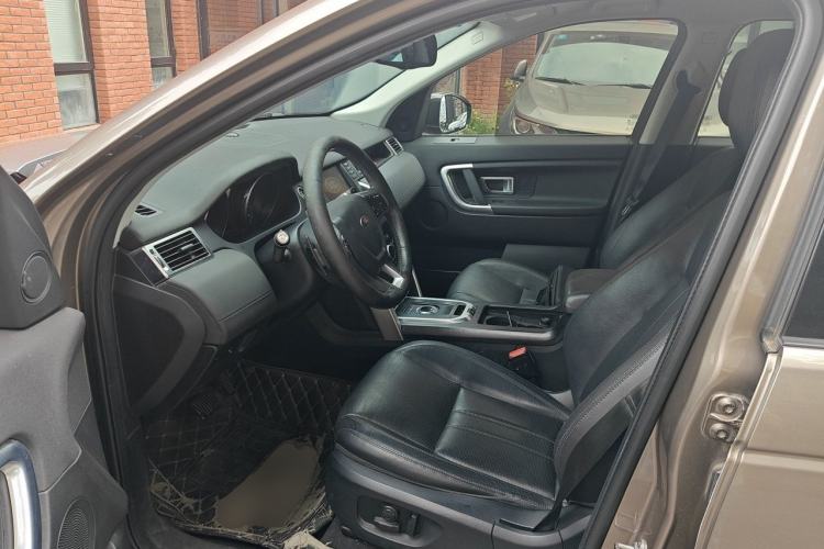 Used Land Rover Discovery Sport 2017 2.0T SE Left Front Seat
