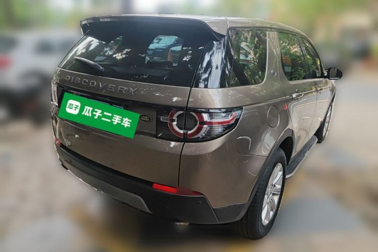 Used Land Rover Discovery Sport 2017 2.0T SE Rear Right 45 Deg