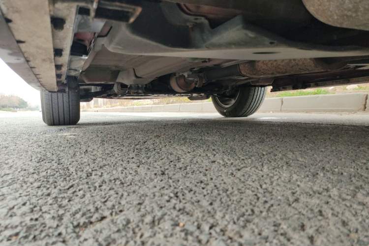 Used Land Rover Discovery Sport 2017 2.0T SE Chassis Rear Left