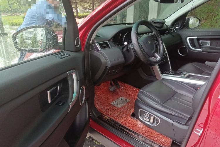 Used Land Rover Discovery Sport 2017 2.0T SE Driver Seat