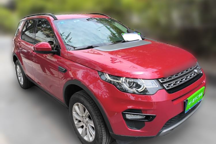 Used Land Rover Discovery Sport 2017 2.0T SE Front Right 45 Deg