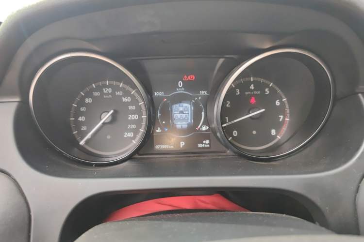 Used Land Rover Discovery Sport 2017 2.0T SE Instrument Cluster