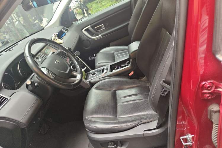 Used Land Rover Discovery Sport 2017 2.0T HSE Left Front Seat