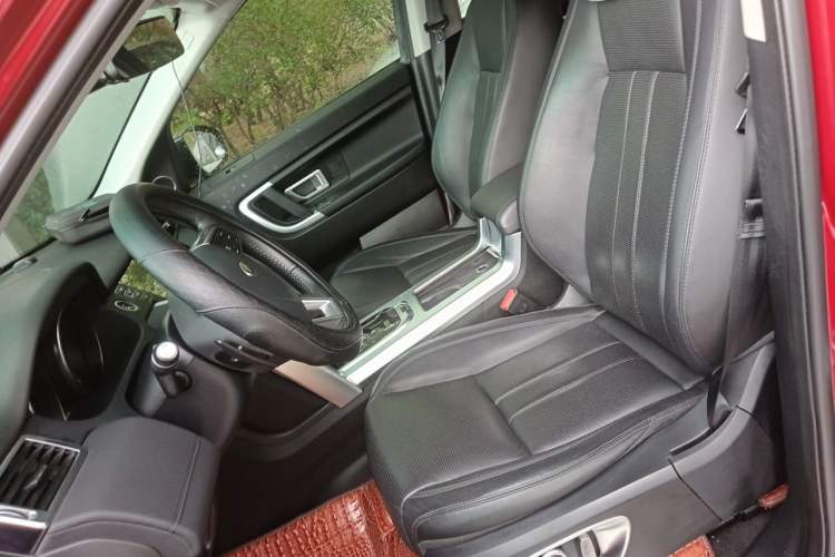 Used Land Rover Discovery Sport 2017 2.0T SE Left Front Seat