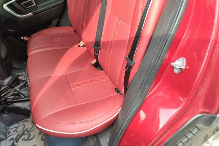 Used Land Rover Discovery Sport 2017 2.0T SE Left Rear Seat