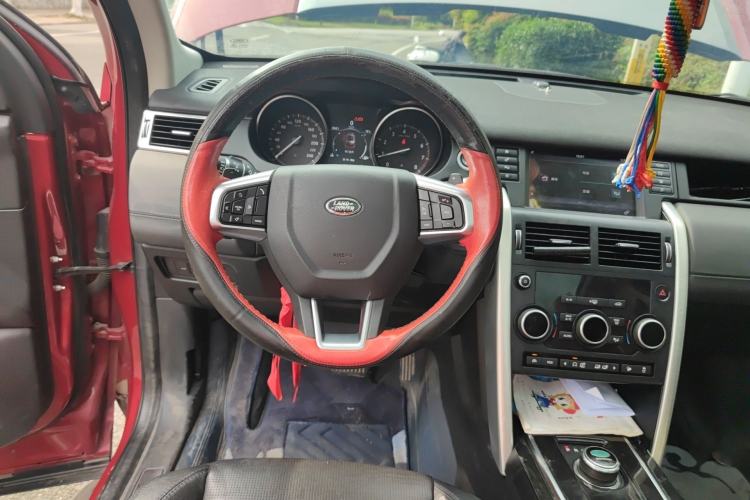 Used Land Rover Discovery Sport 2017 2.0T SE Steering Wheel