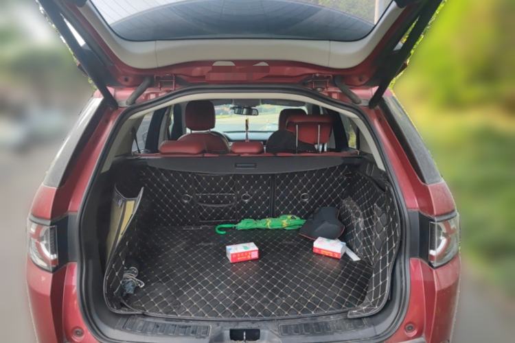 Used Land Rover Discovery Sport 2017 2.0T SE Trunk