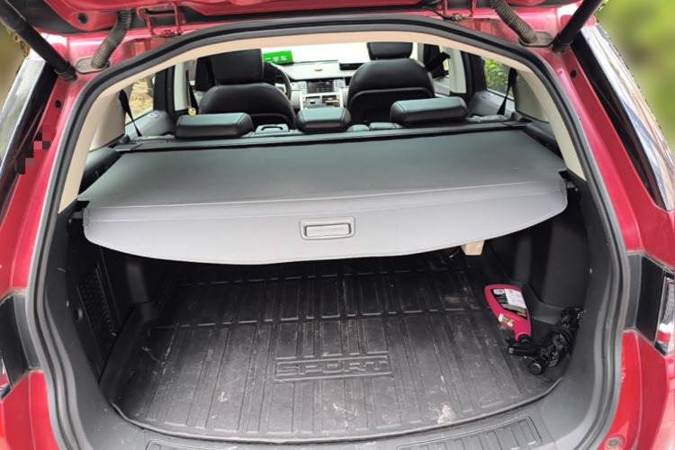 Used Land Rover Discovery Sport 2017 2.0T SE Trunk