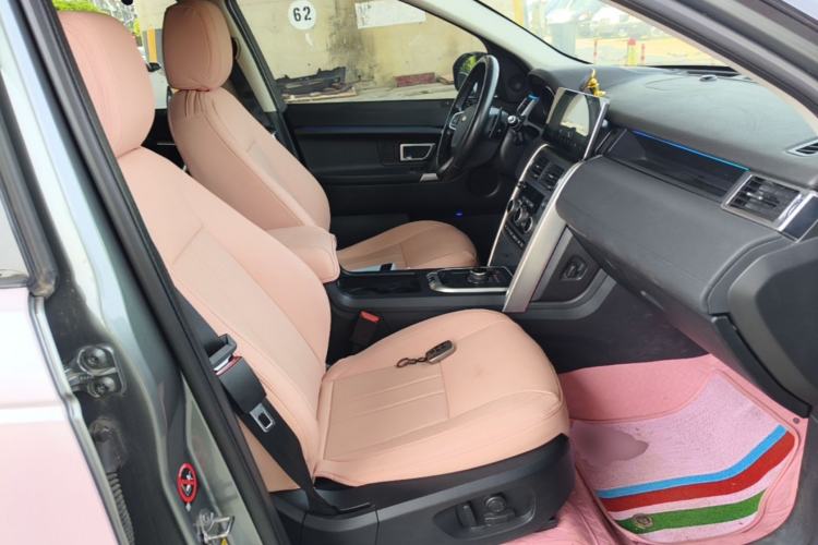 Used Land Rover Discovery Sport 2017 2.0T SE Right Front Seat