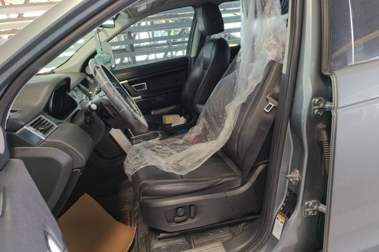 Used Land Rover Discovery Sport 2017 2.0T SE Left Front Seat
