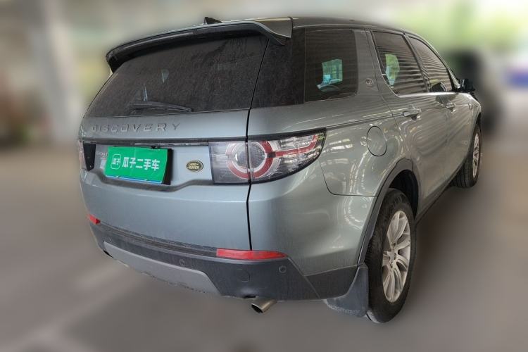 Used Land Rover Discovery Sport 2017 2.0T SE Rear Right 45 Deg