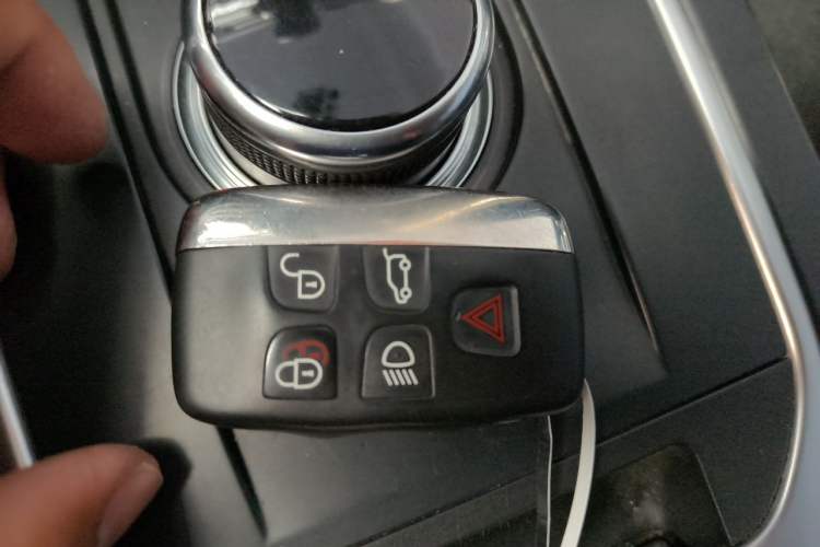 Used Land Rover Discovery Sport 2017 2.0T SE Vehicle Key