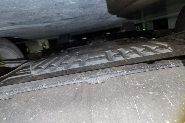 Used Land Rover Discovery Sport 2017 2.0T HSE Chassis Front