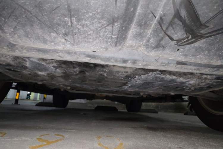 Used Land Rover Discovery Sport 2017 2.0T PURE Chassis Front