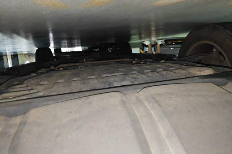 Used Land Rover Discovery Sport 2017 2.0T SE Chassis Front
