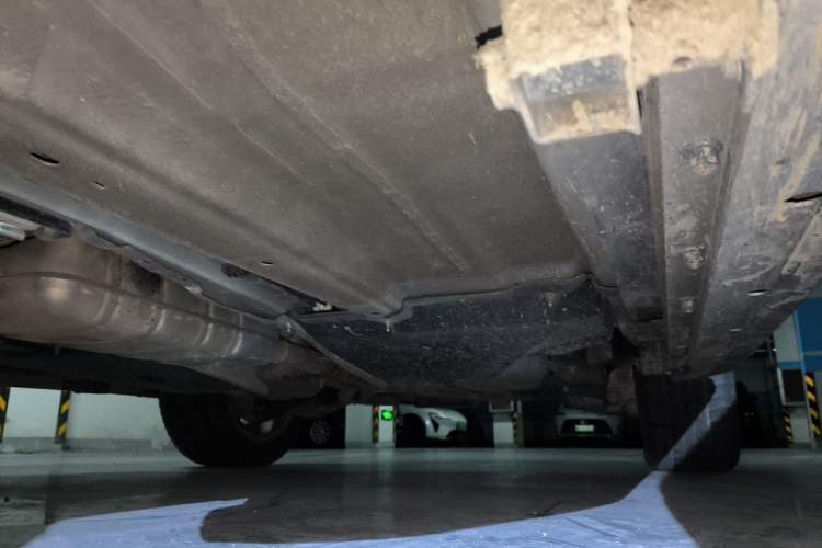 Used Land Rover Discovery Sport 2017 2.0T HSE Chassis Front Left