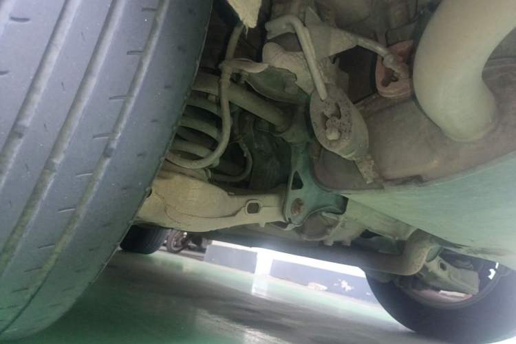 Used Land Rover Discovery Sport 2017 2.0T PURE Chassis Front Left