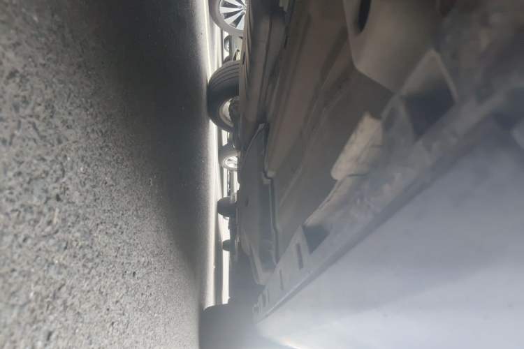 Used Land Rover Discovery Sport 2017 2.0T HSE Chassis Front Left