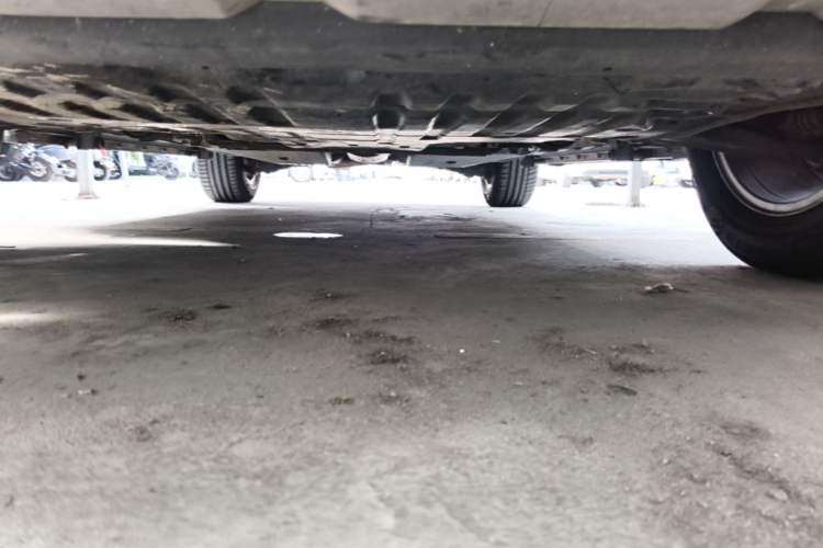 Used Land Rover Discovery Sport 2017 2.0T SE Chassis Front