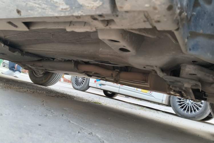 Used Land Rover Discovery Sport 2017 2.0T PURE Chassis Front Right