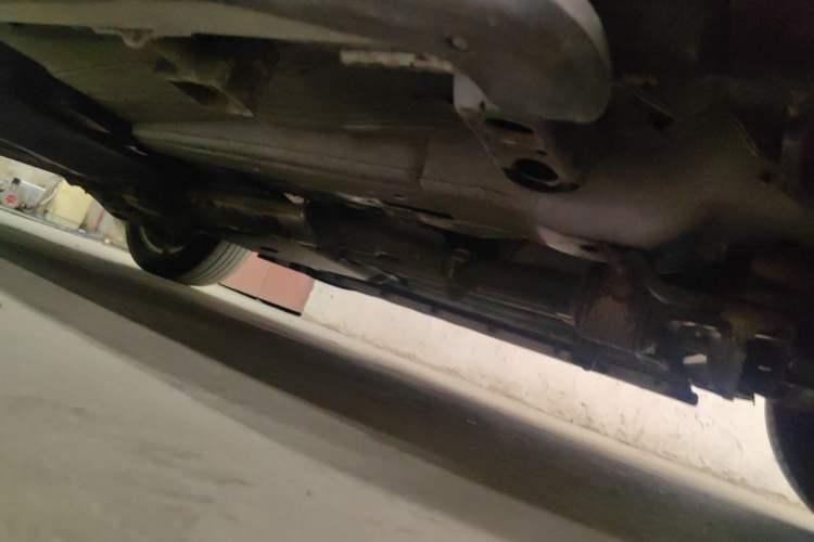 Used Land Rover Discovery Sport 2017 2.0T PURE Chassis Front Right