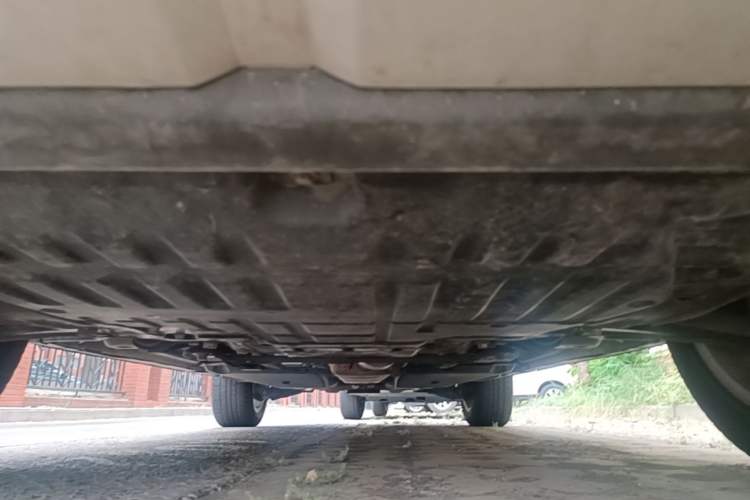 Used Land Rover Discovery Sport 2017 2.0T HSE Chassis Front
