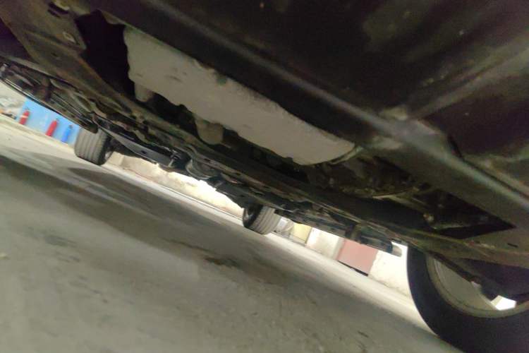 Used Land Rover Discovery Sport 2017 2.0T PURE Chassis Front