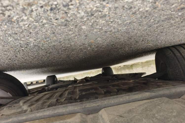 Used Land Rover Discovery Sport 2017 2.0T SE Chassis Front