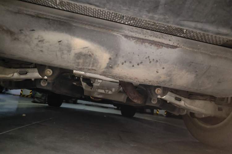 Used Land Rover Discovery Sport 2017 2.0T SE Chassis Rear