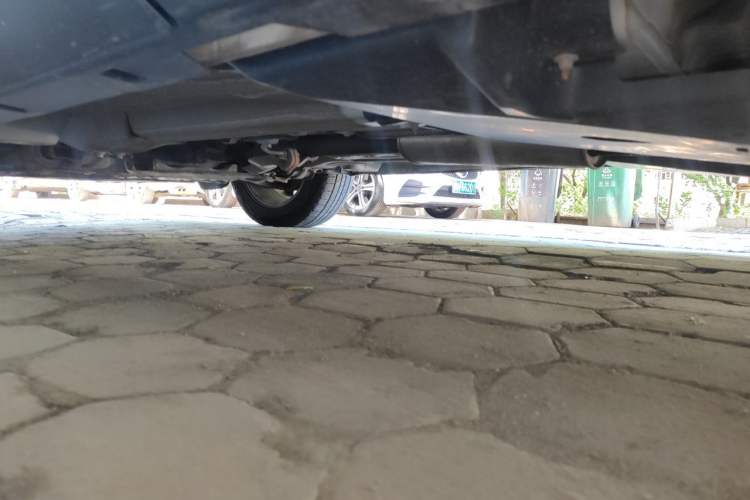 Used Land Rover Discovery Sport 2017 2.0T SE Chassis Rear Left